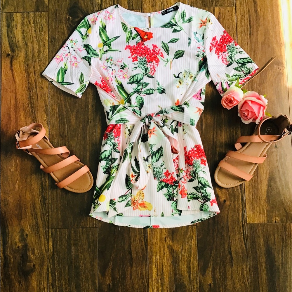 SHEIN SELF TIE FLORAL TOP
